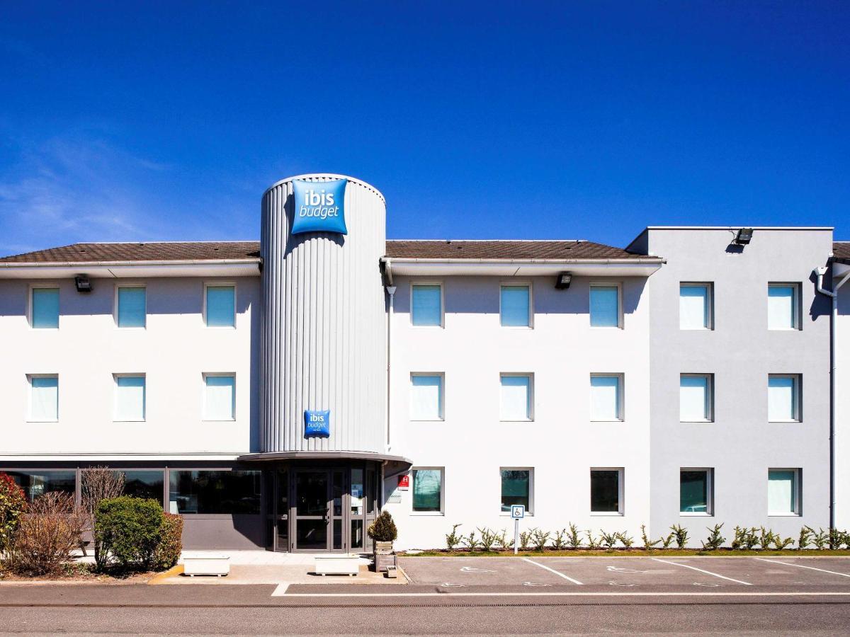 Ibis Budget Clermont Ferrand Nord Riom Exterior foto